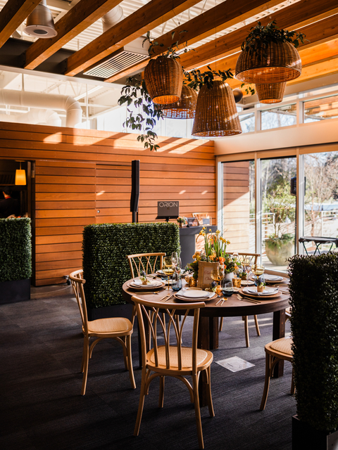 Seattle-Wedding-and-Event-Lighting-Featuring-Chandeliers-by-LightSmiths-Novelty-Hill-Januik-Winery