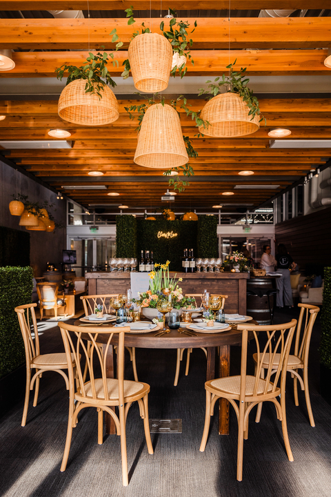 Seattle-Wedding-and-Event-Lighting-Featuring-Chandeliers-by-LightSmiths-Novelty-Hill-Januik-Winery