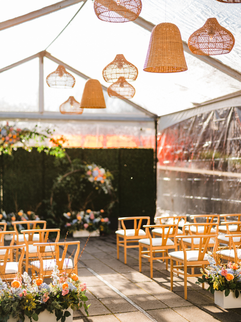 Seattle-Wedding-and-Event-Lighting-Featuring-Chandeliers-by-LightSmiths-Novelty-Hill-Januik-Winery