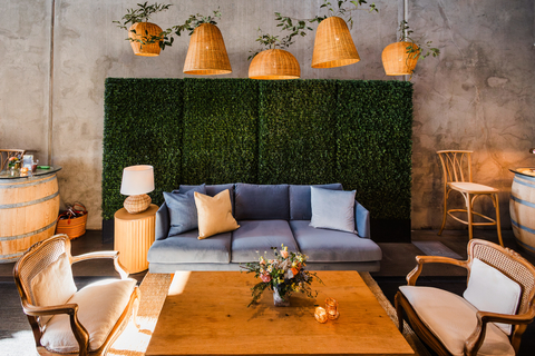 Seattle-Wedding-and-Event-Lighting-Featuring-Chandeliers-by-LightSmiths-Novelty-Hill-Januik-Winery