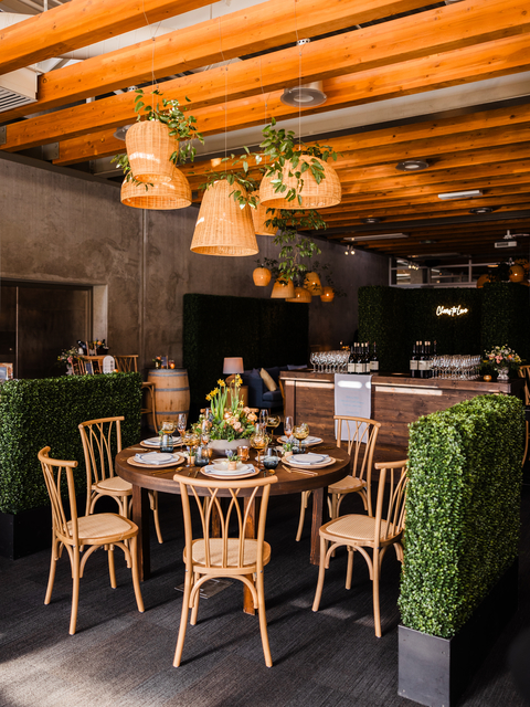 Seattle-Wedding-and-Event-Lighting-Featuring-Chandeliers-by-LightSmiths-Novelty-Hill-Januik-Winery